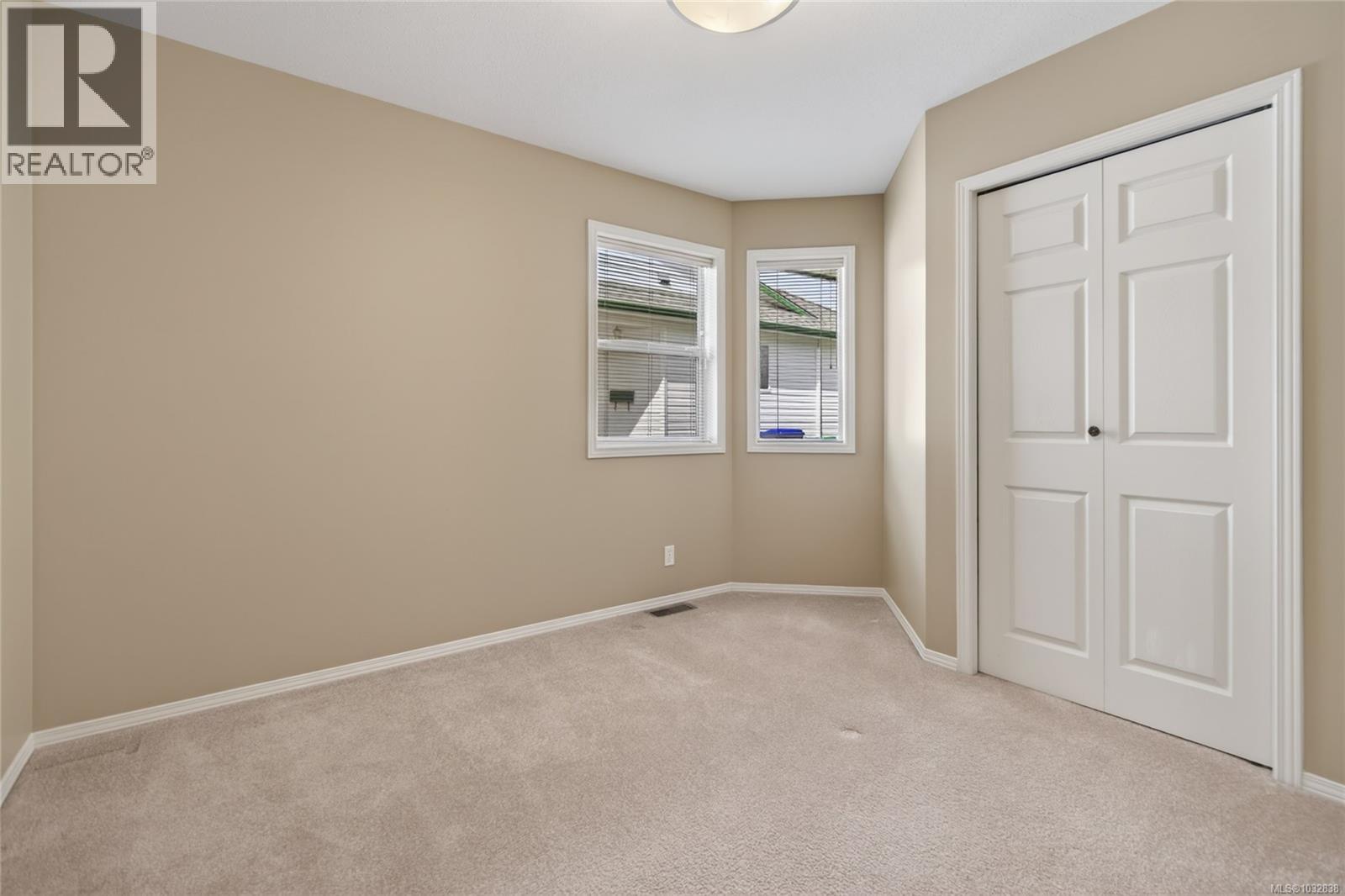 #8 1855 Willemar Ave - 25