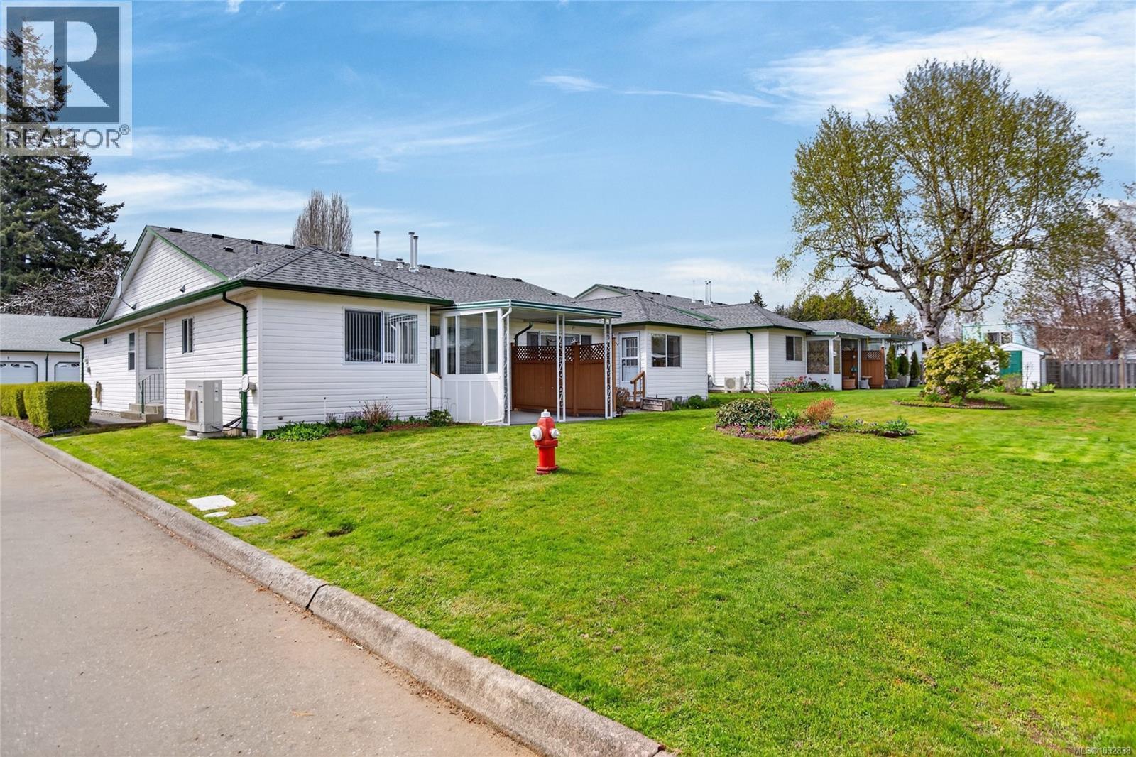 #8 1855 Willemar Ave - 39