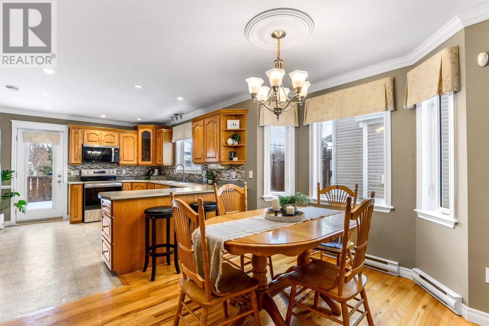 23 Stenlake Crescent - 17