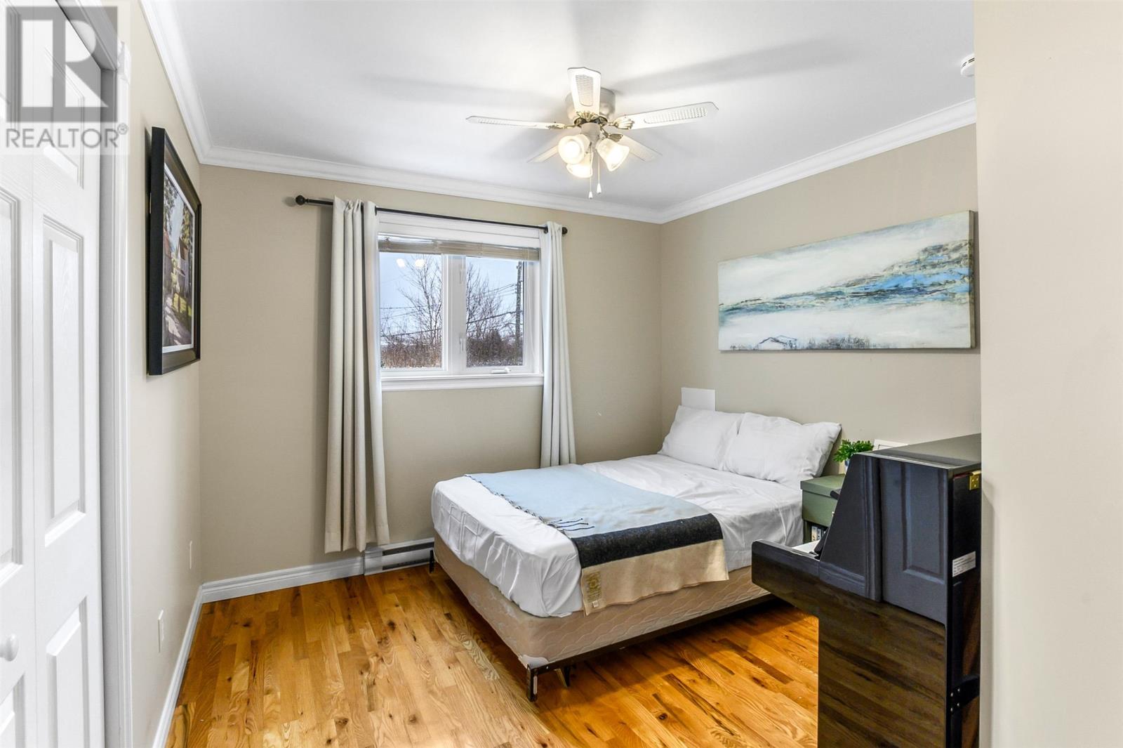 23 Stenlake Crescent - 27