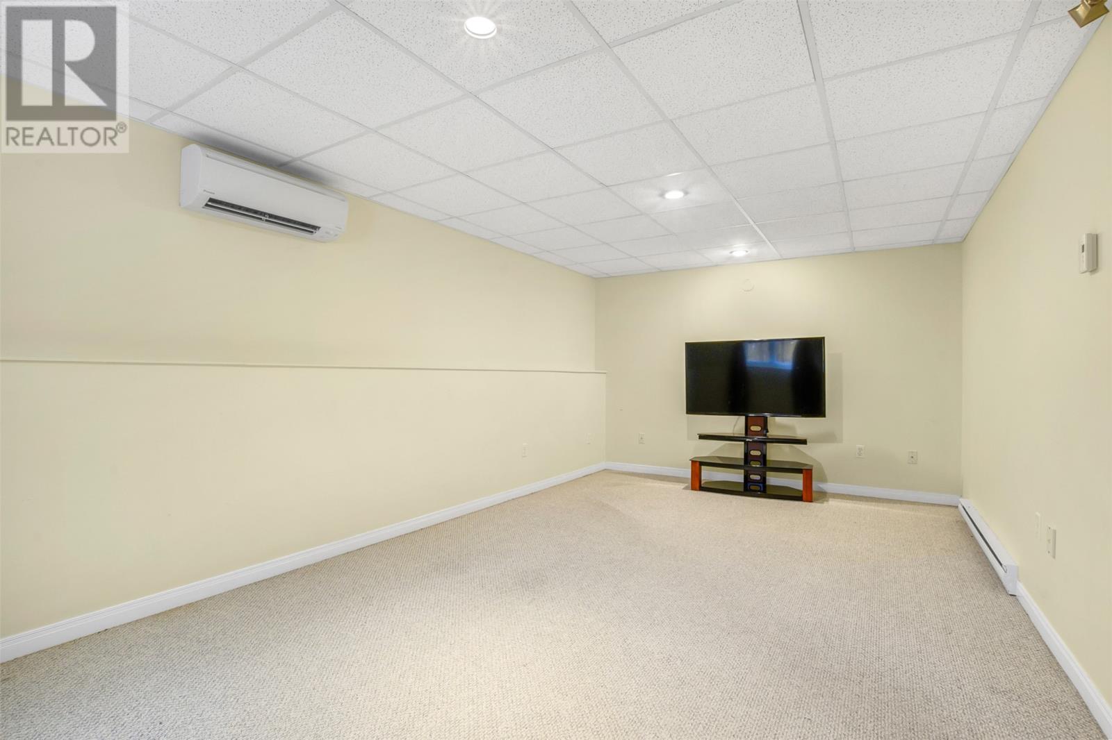 23 Stenlake Crescent - 31