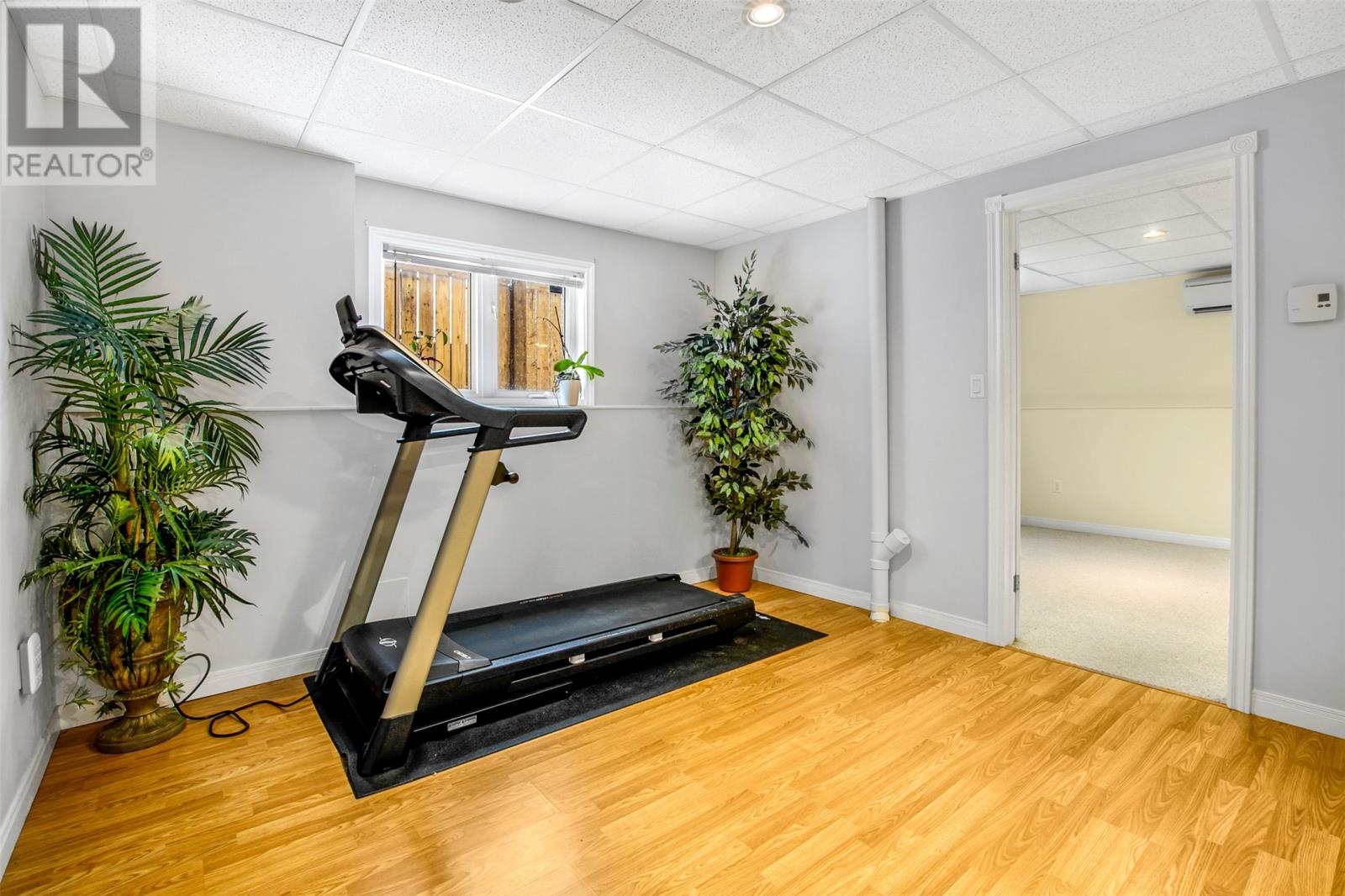 23 Stenlake Crescent - 35