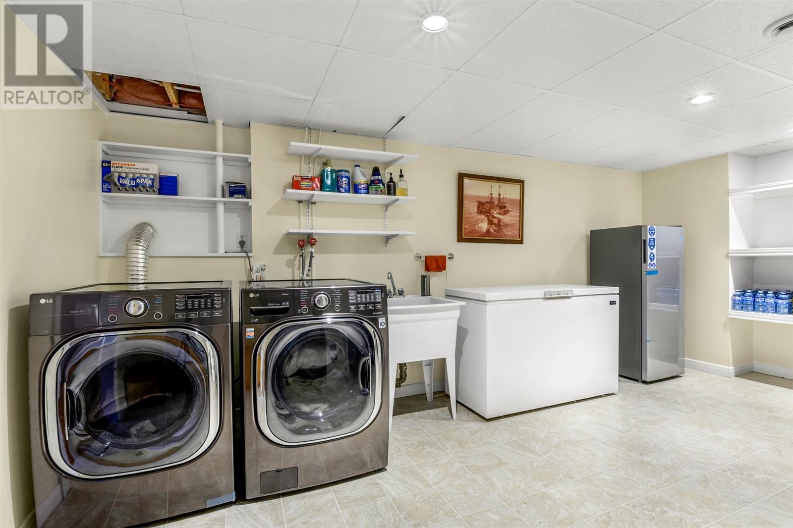 23 Stenlake Crescent - 42