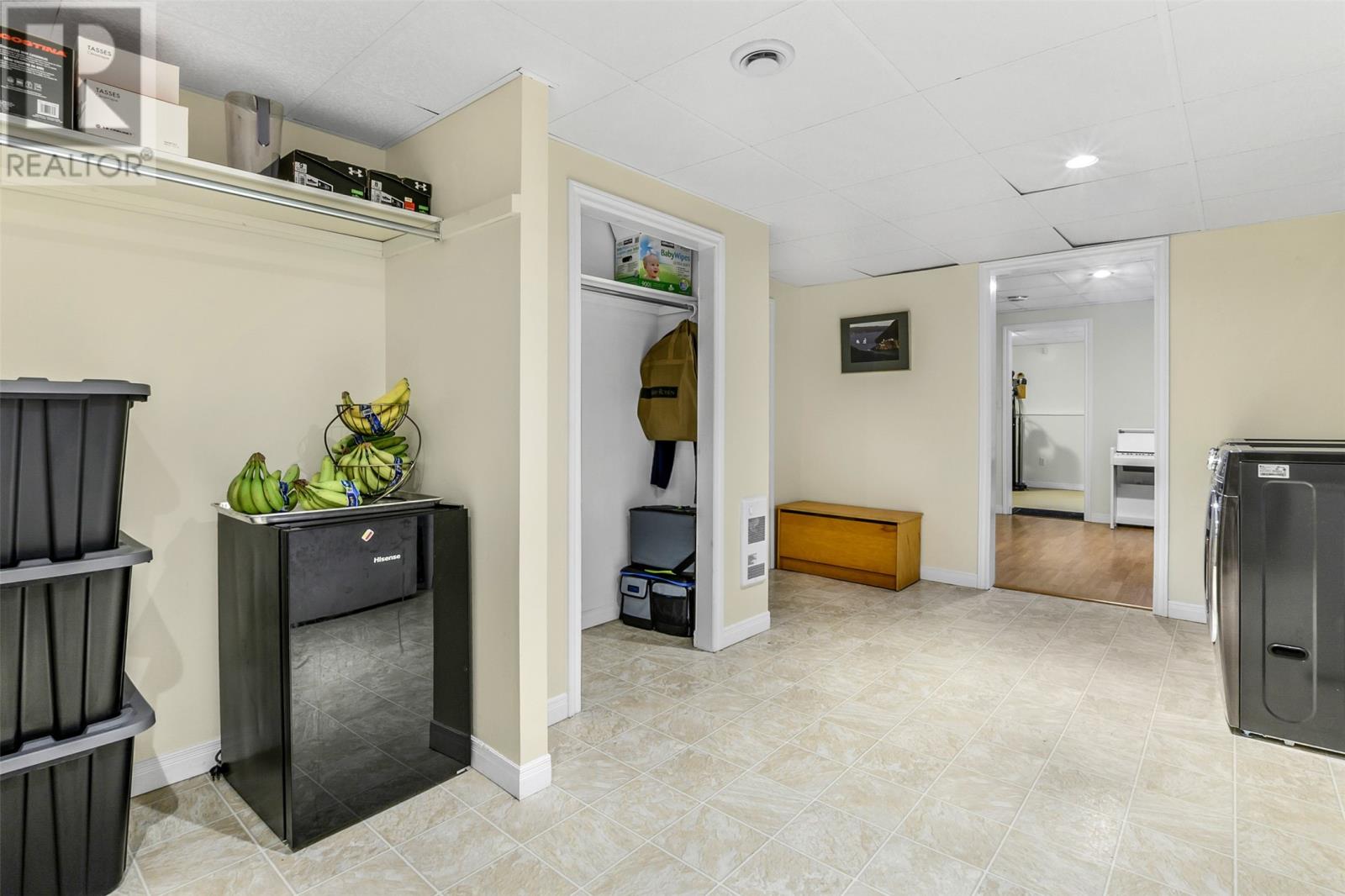 23 Stenlake Crescent - 44