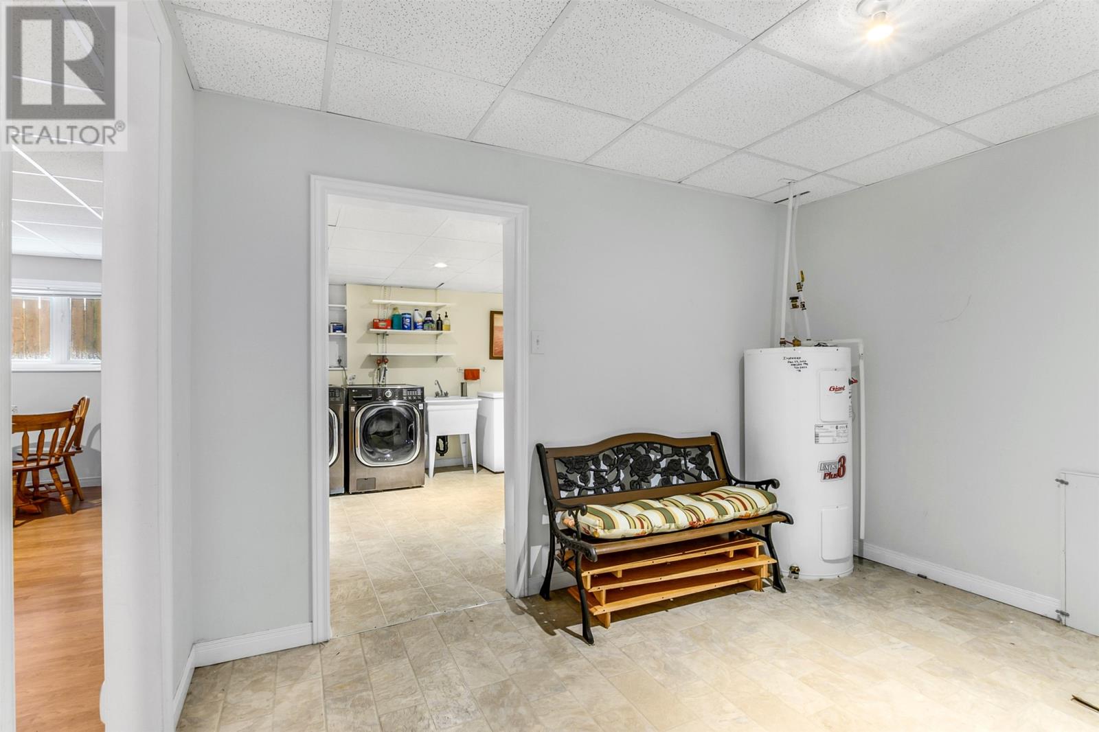 23 Stenlake Crescent - 46