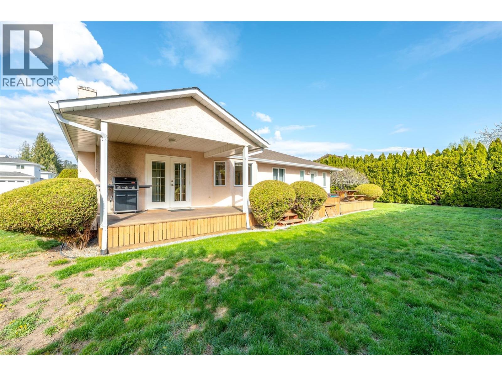 5001 Weldon Avenue, Summerland
