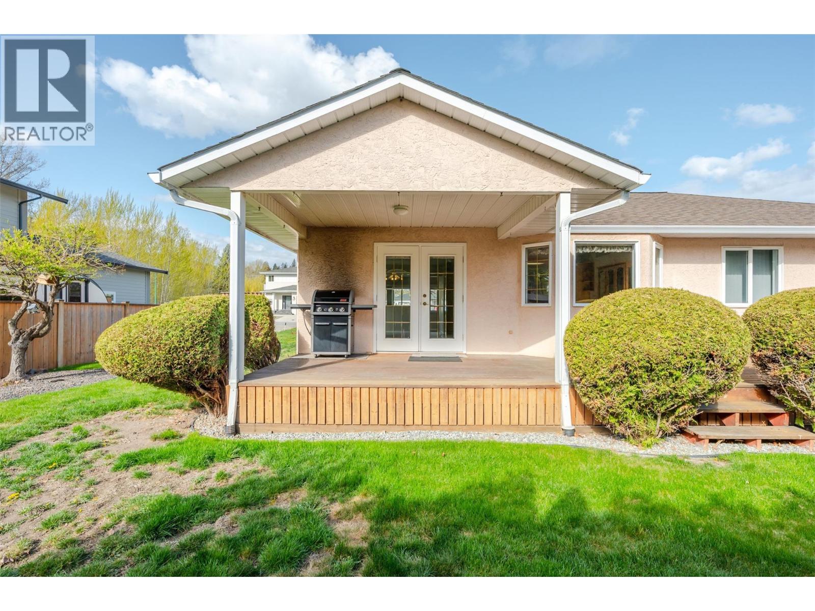 5001 Weldon Avenue, Summerland