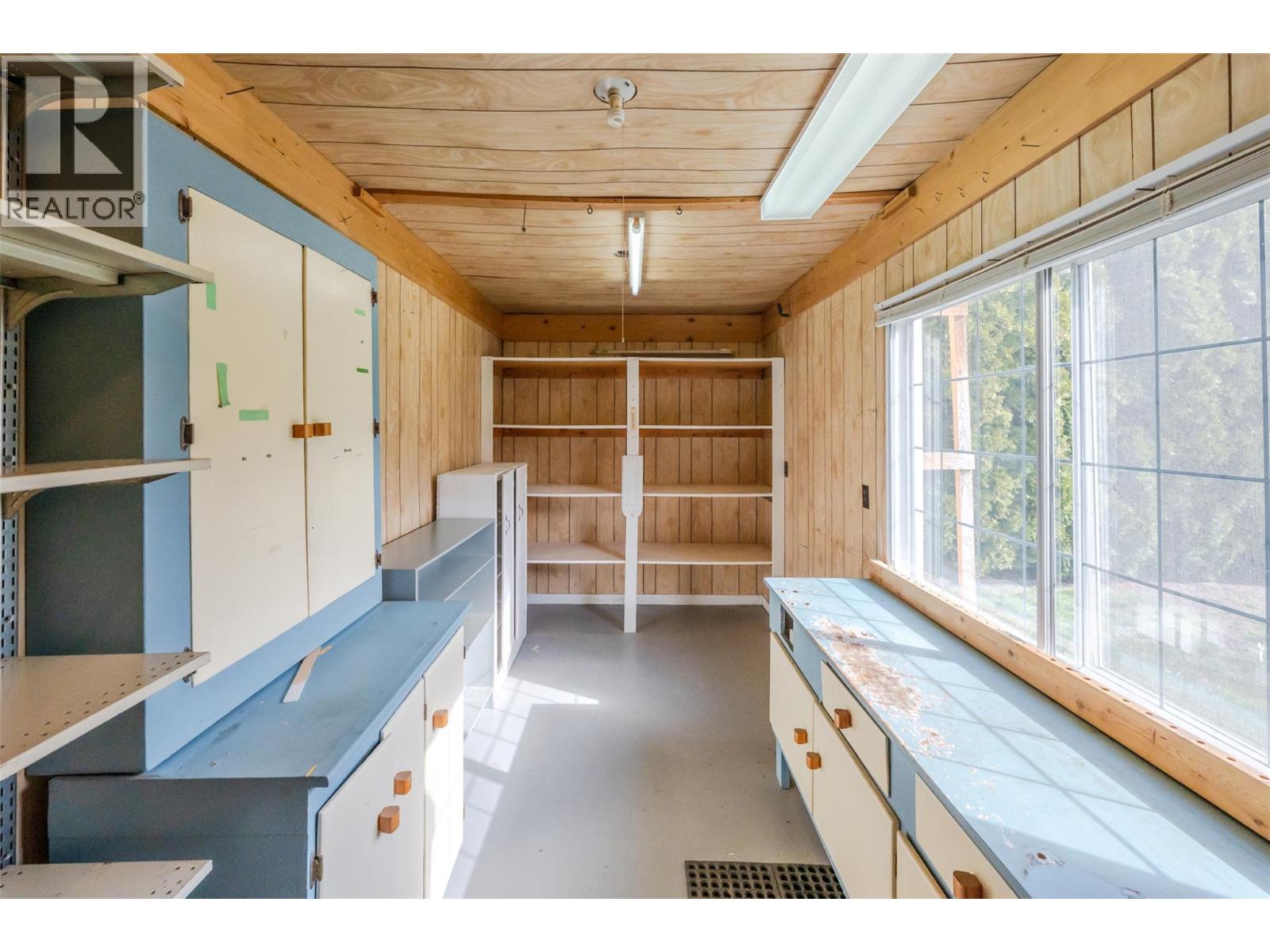 5001 Weldon Avenue, Summerland