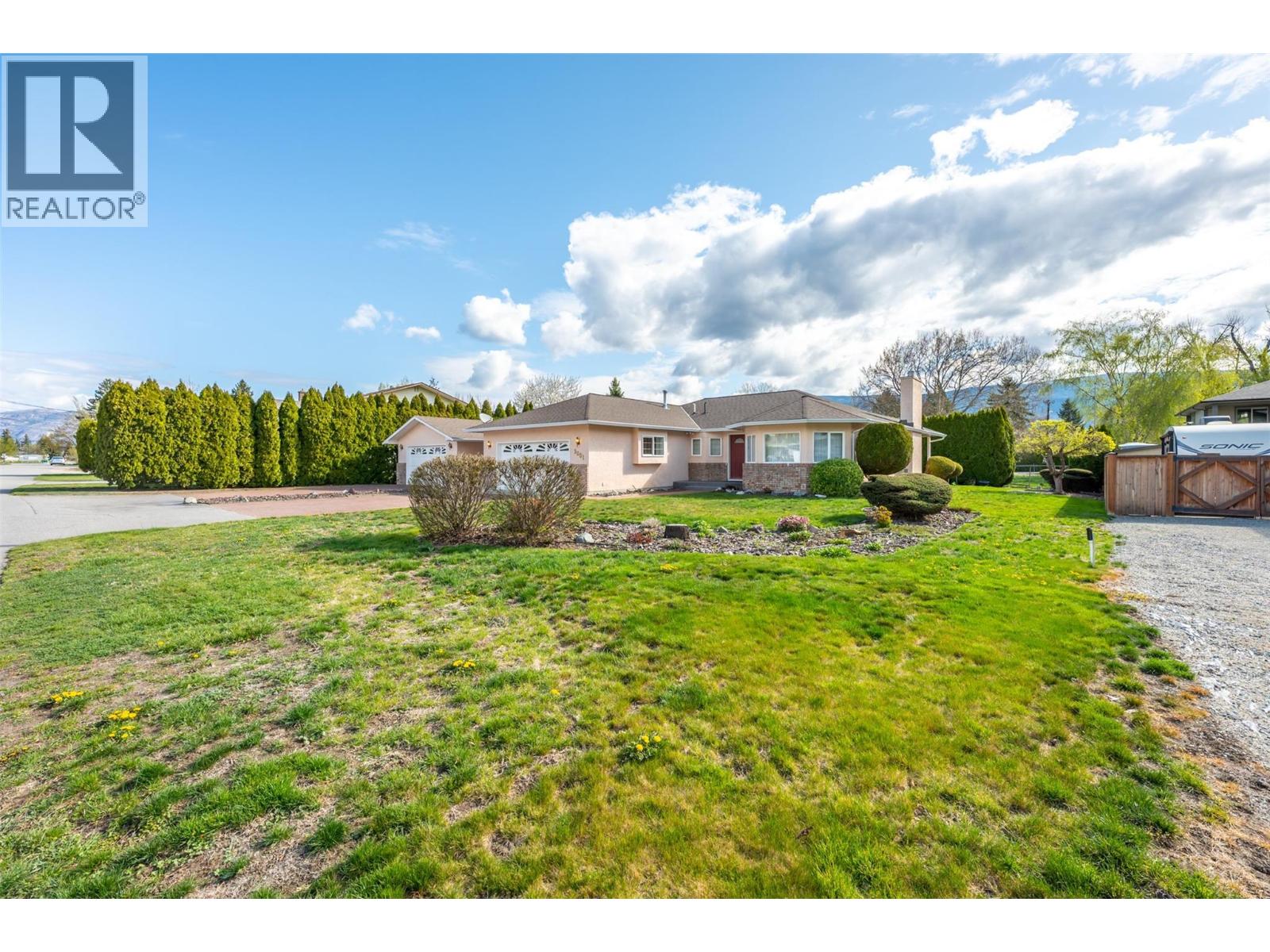 5001 Weldon Avenue, Summerland