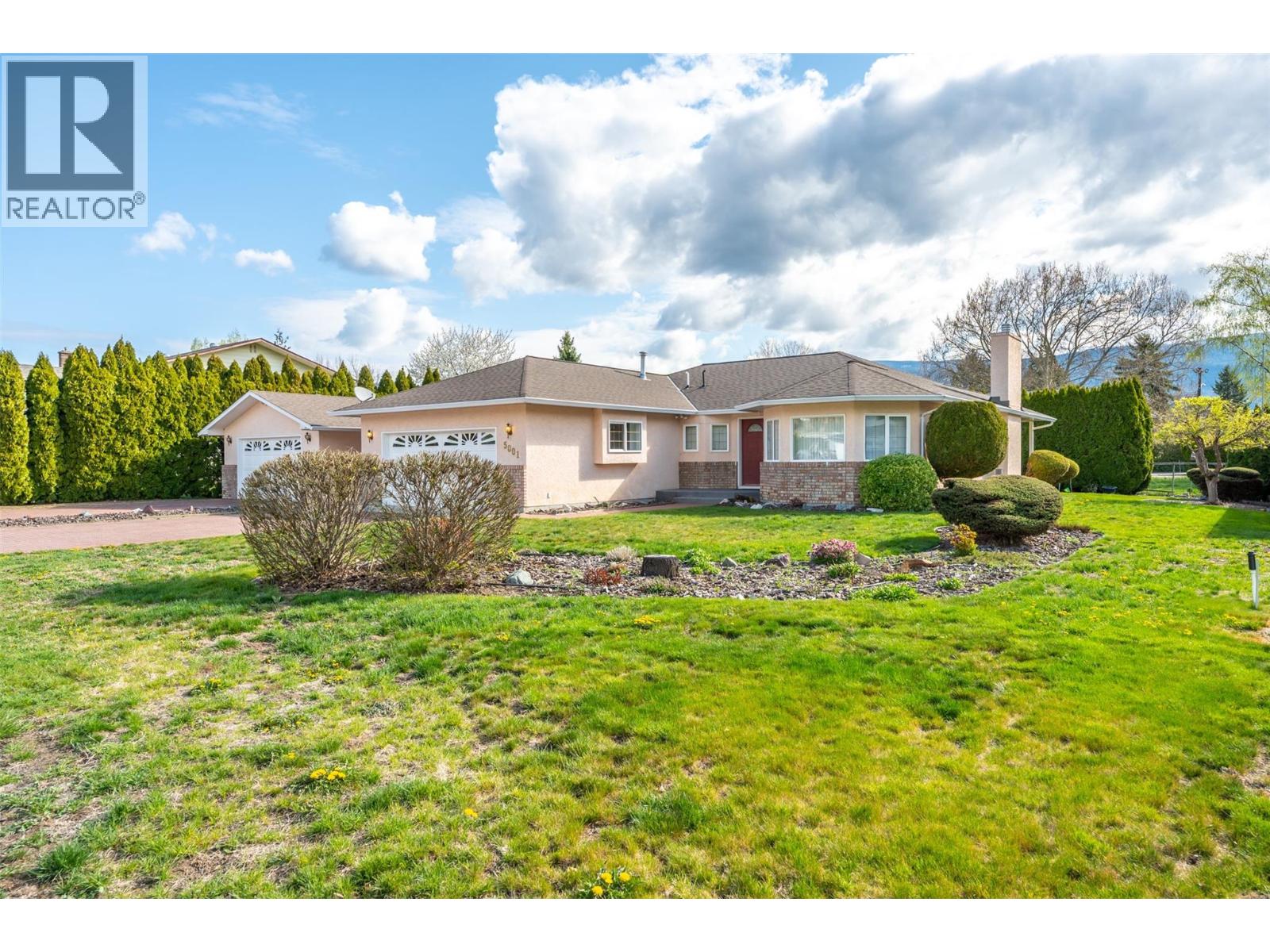 5001 Weldon Avenue, Summerland