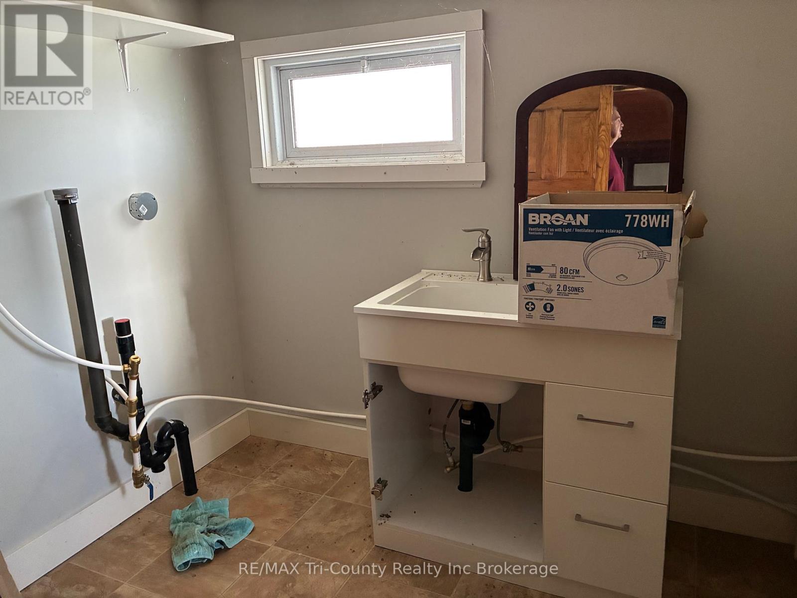 6 BIDWELL STREET - 14