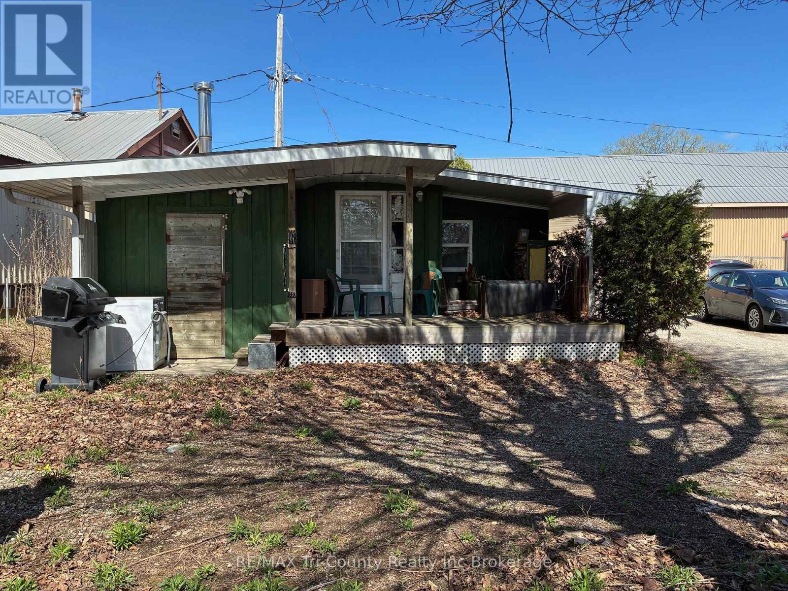 6 BIDWELL STREET - 8