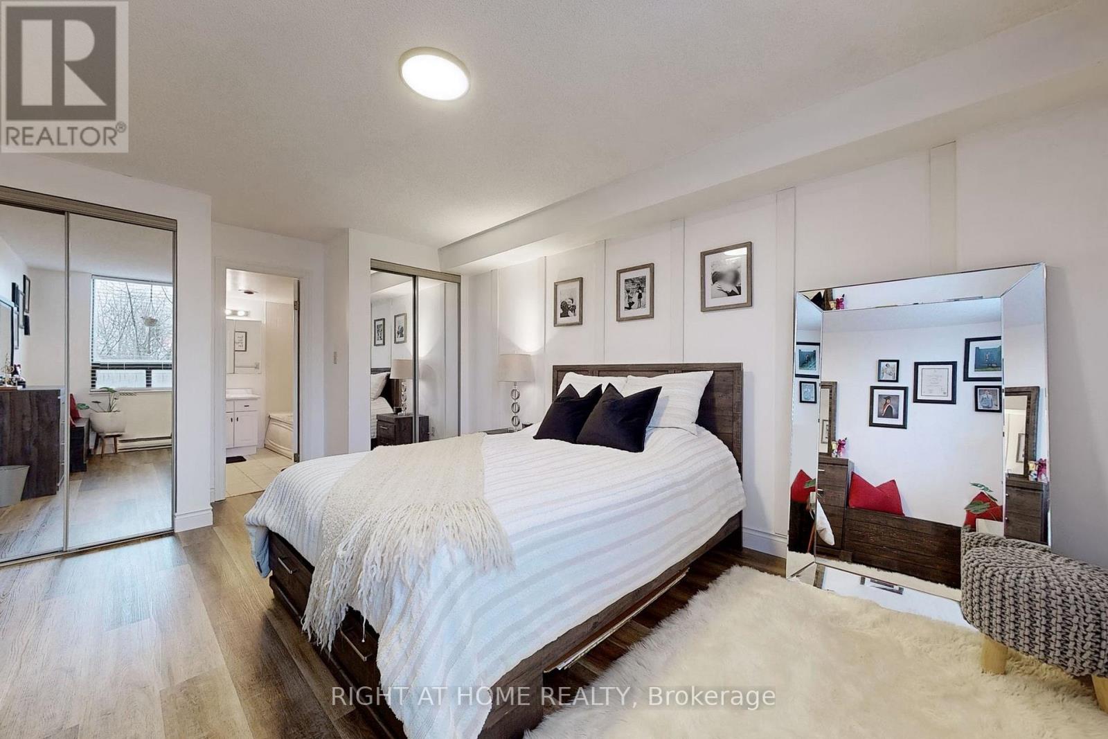403 - 688 PRESTON PARKWAY — photo 15