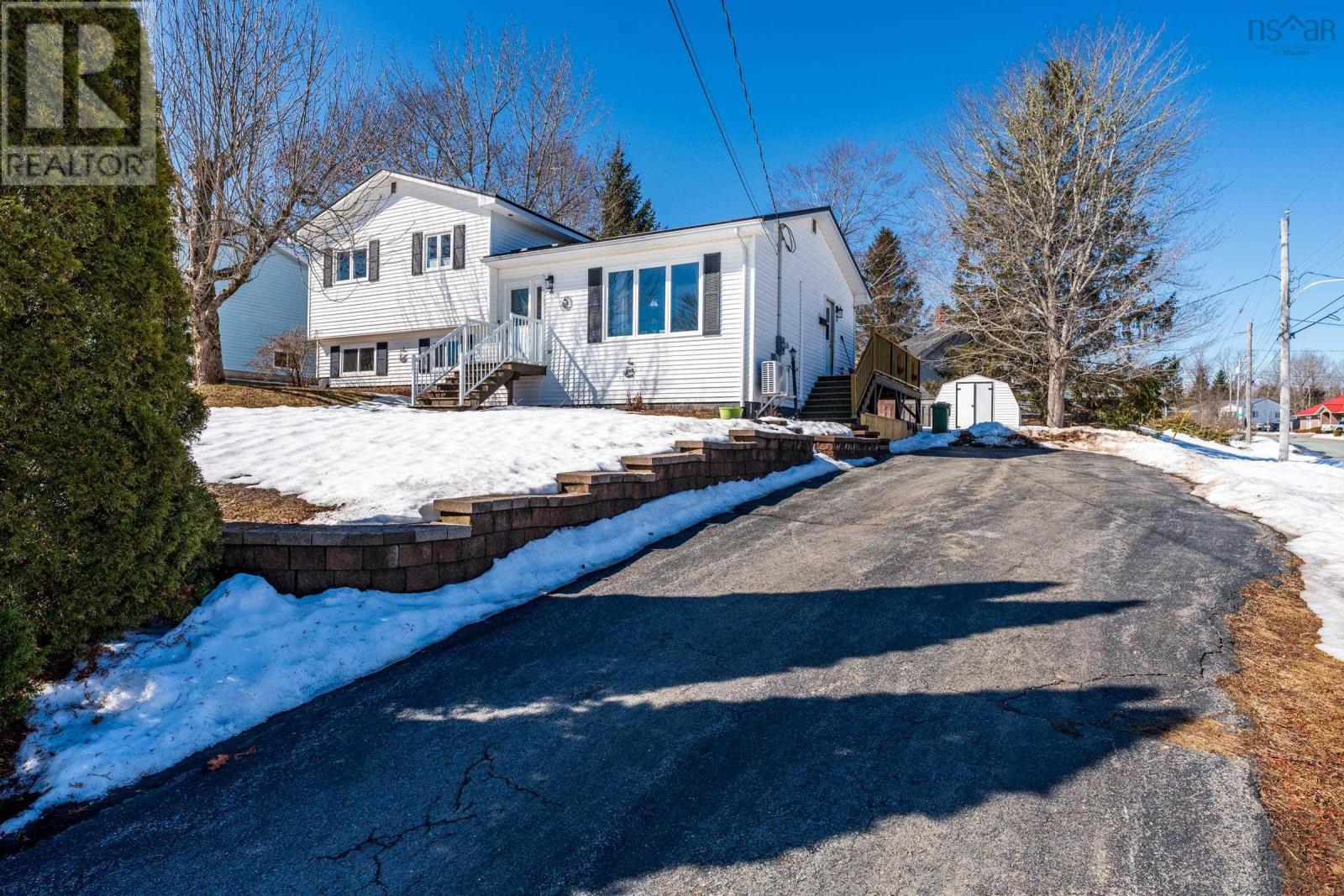 Property 2 of 47 of 2 Pinecrest Boulevard