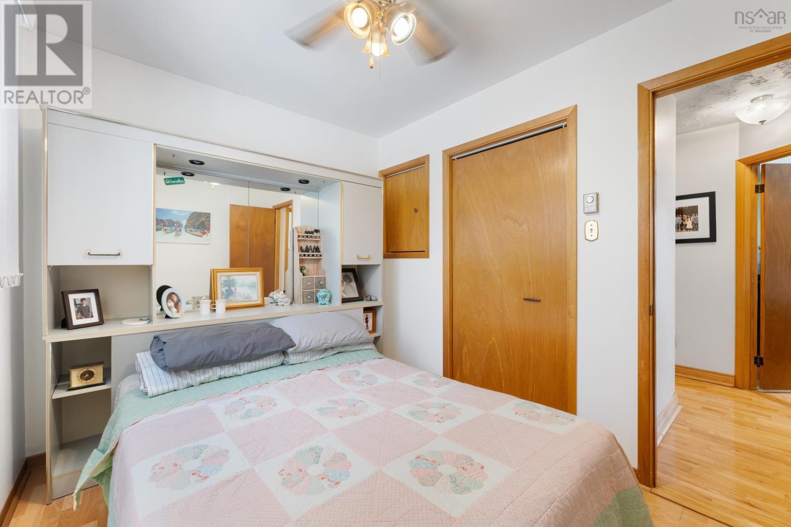 Property 30 of 47 of 2 Pinecrest Boulevard