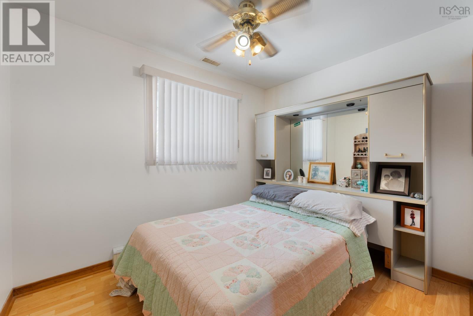 Property 29 of 47 of 2 Pinecrest Boulevard