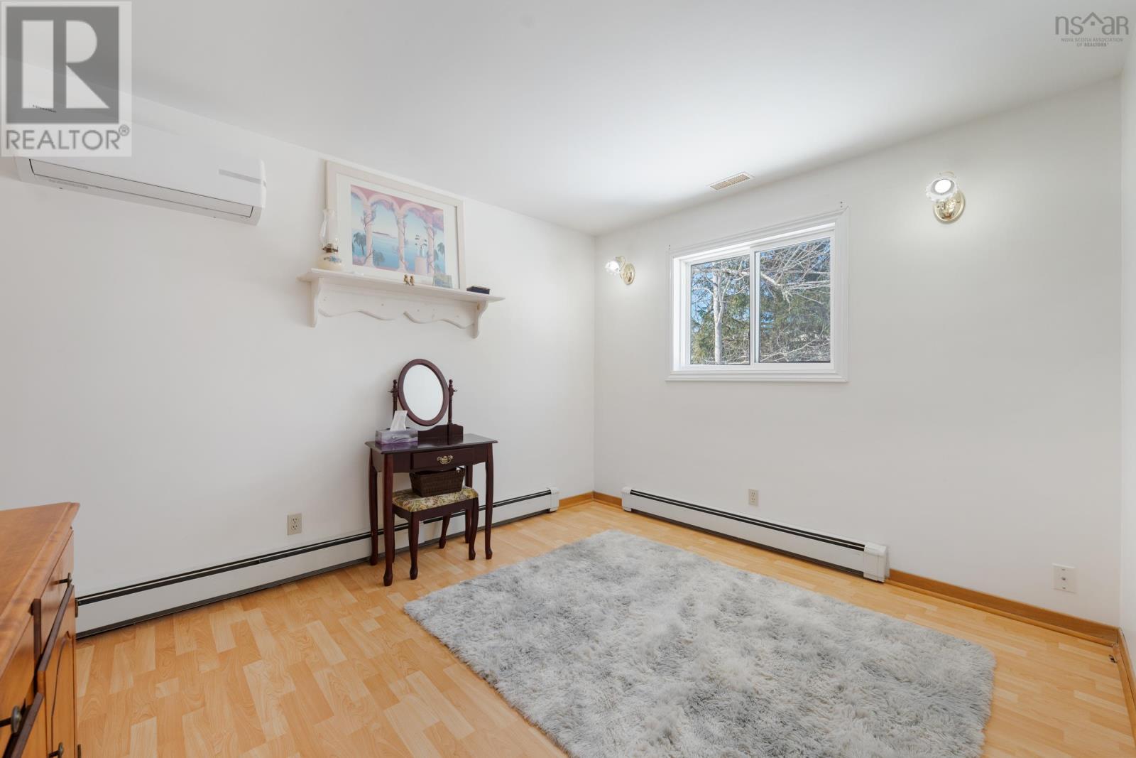 Property 32 of 47 of 2 Pinecrest Boulevard