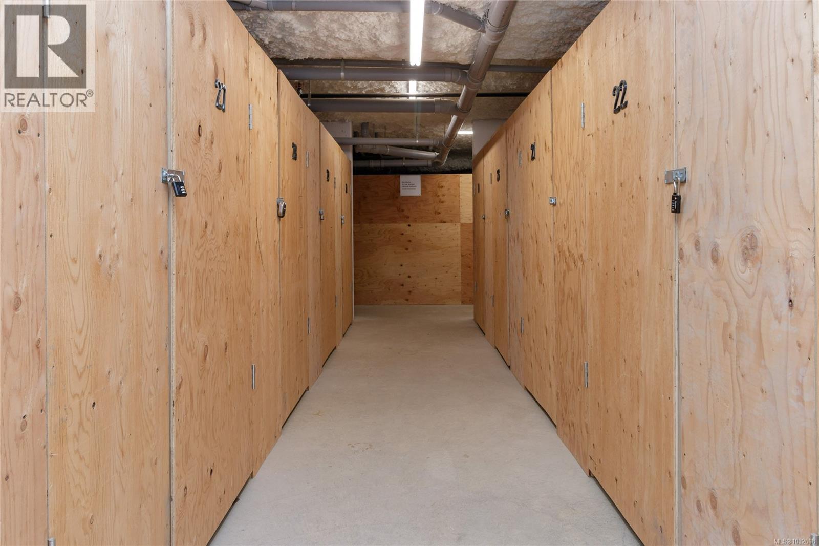 #105 745 Travino Lane - 35