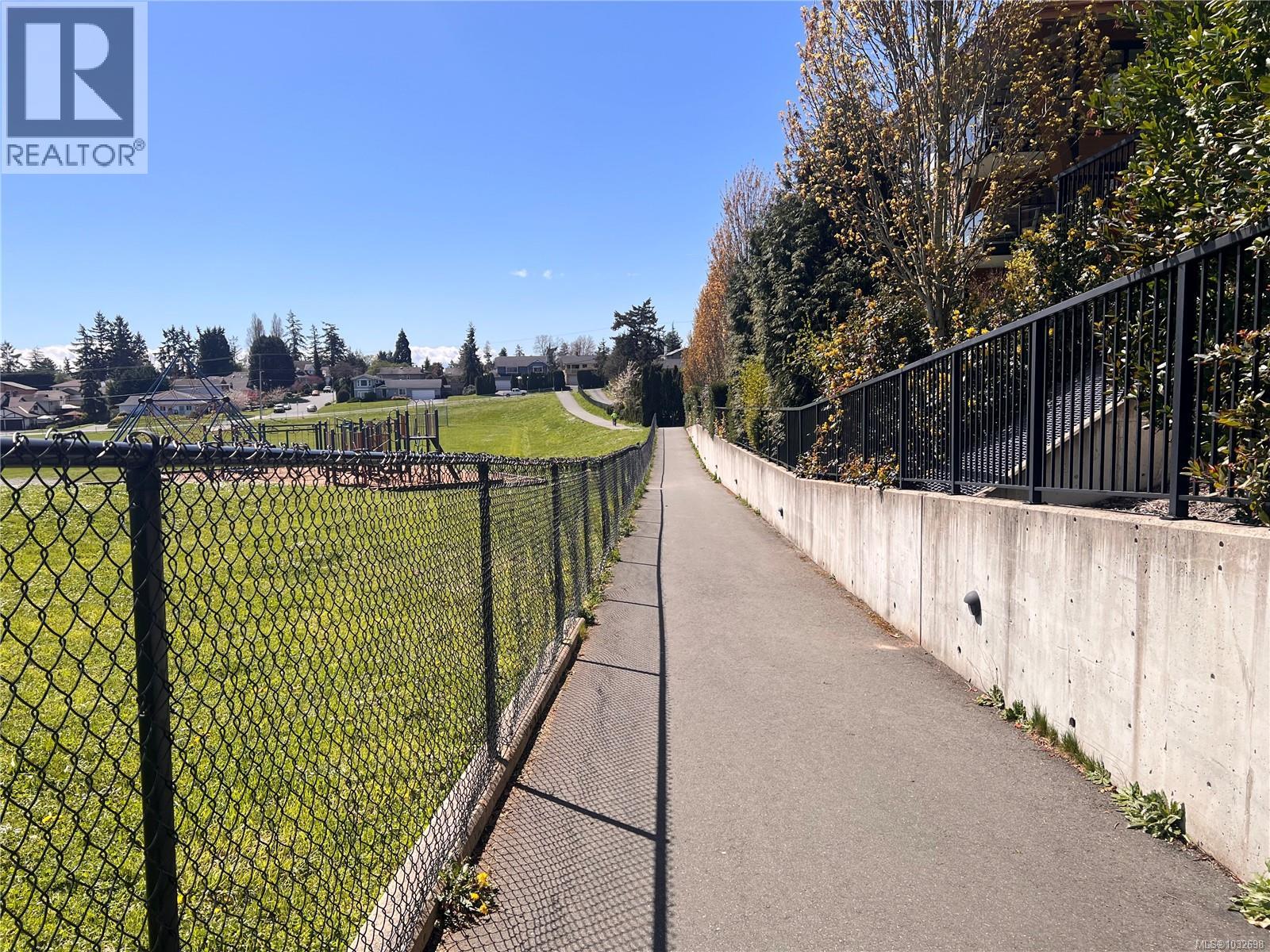 #105 745 Travino Lane - 26