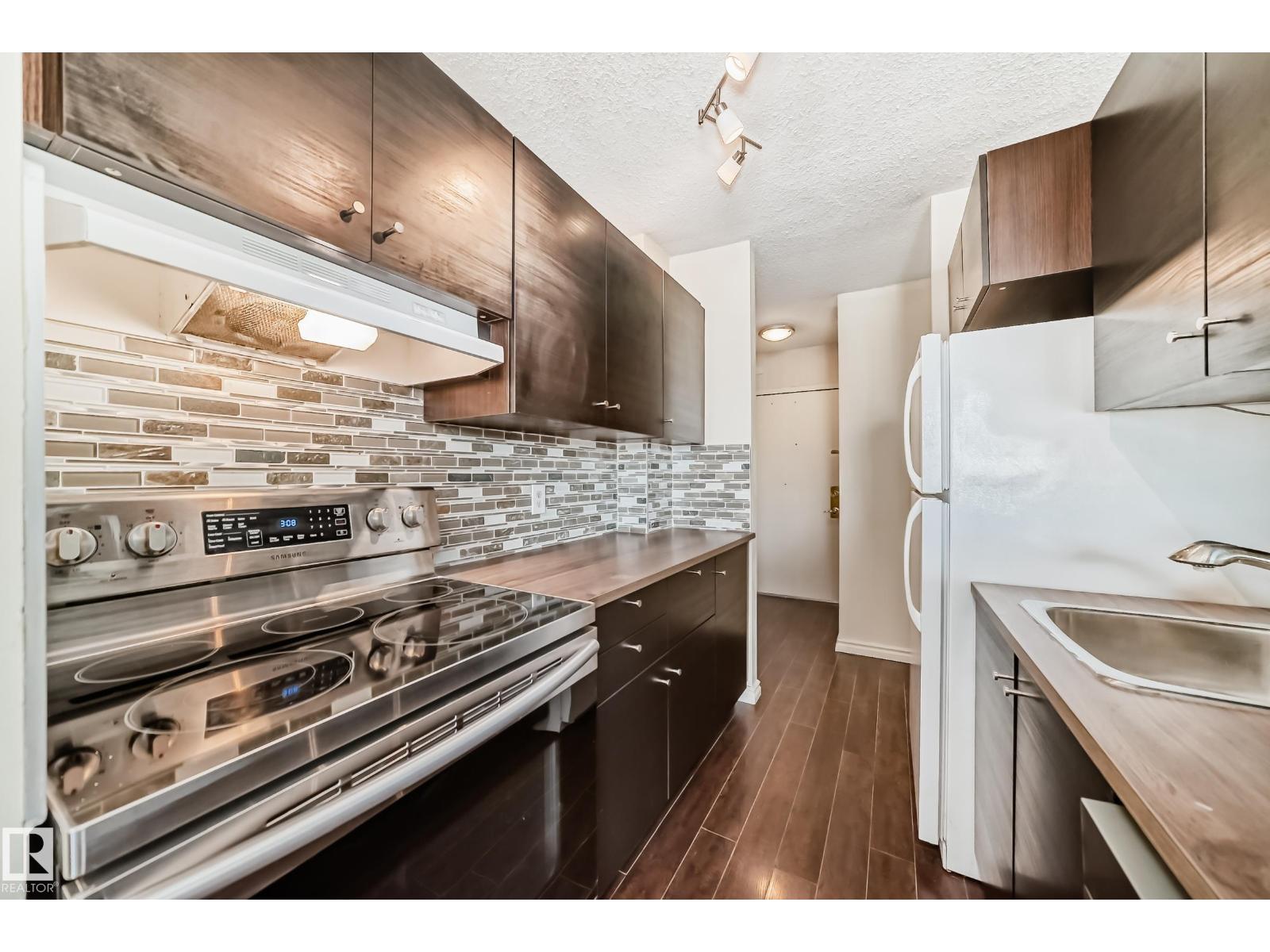 #1601 9909 110 ST NW NW, Edmonton