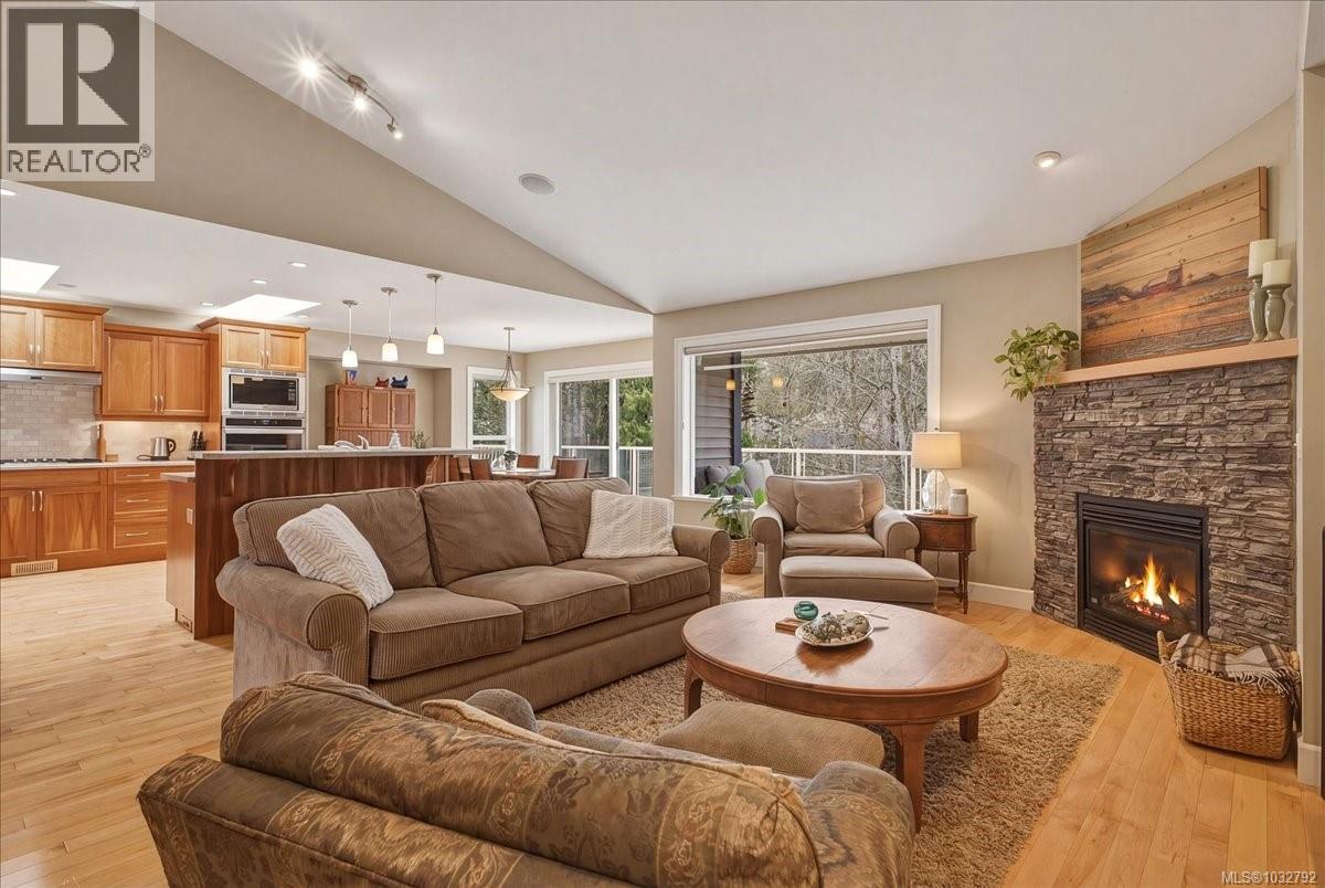 3209 WILLOWMERE CRES - 15