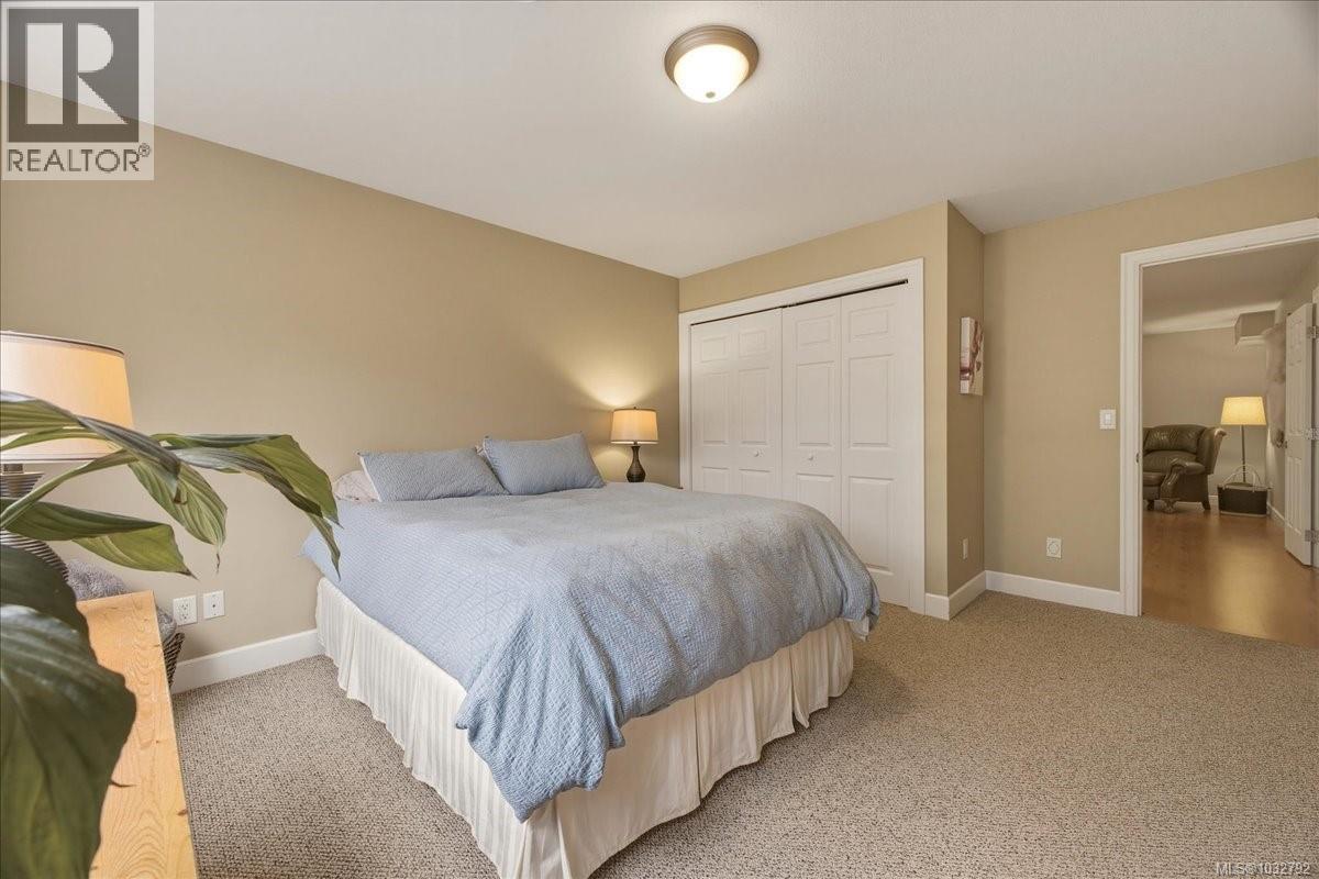 3209 WILLOWMERE CRES - 57