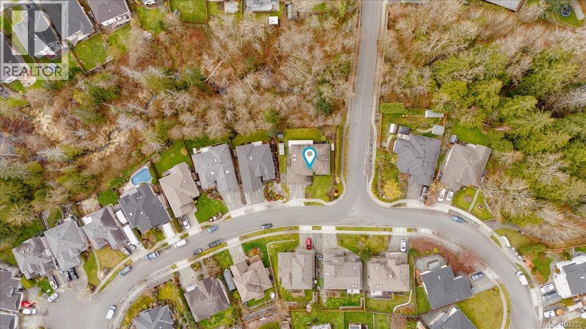 3209 WILLOWMERE CRES - 72