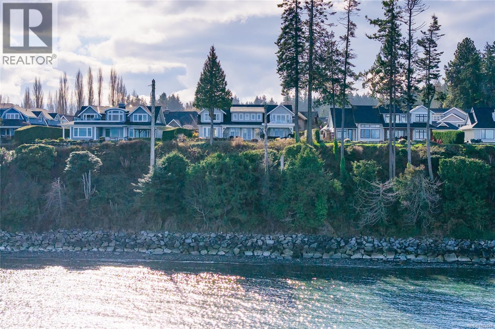 891 Bluffs Dr - 13