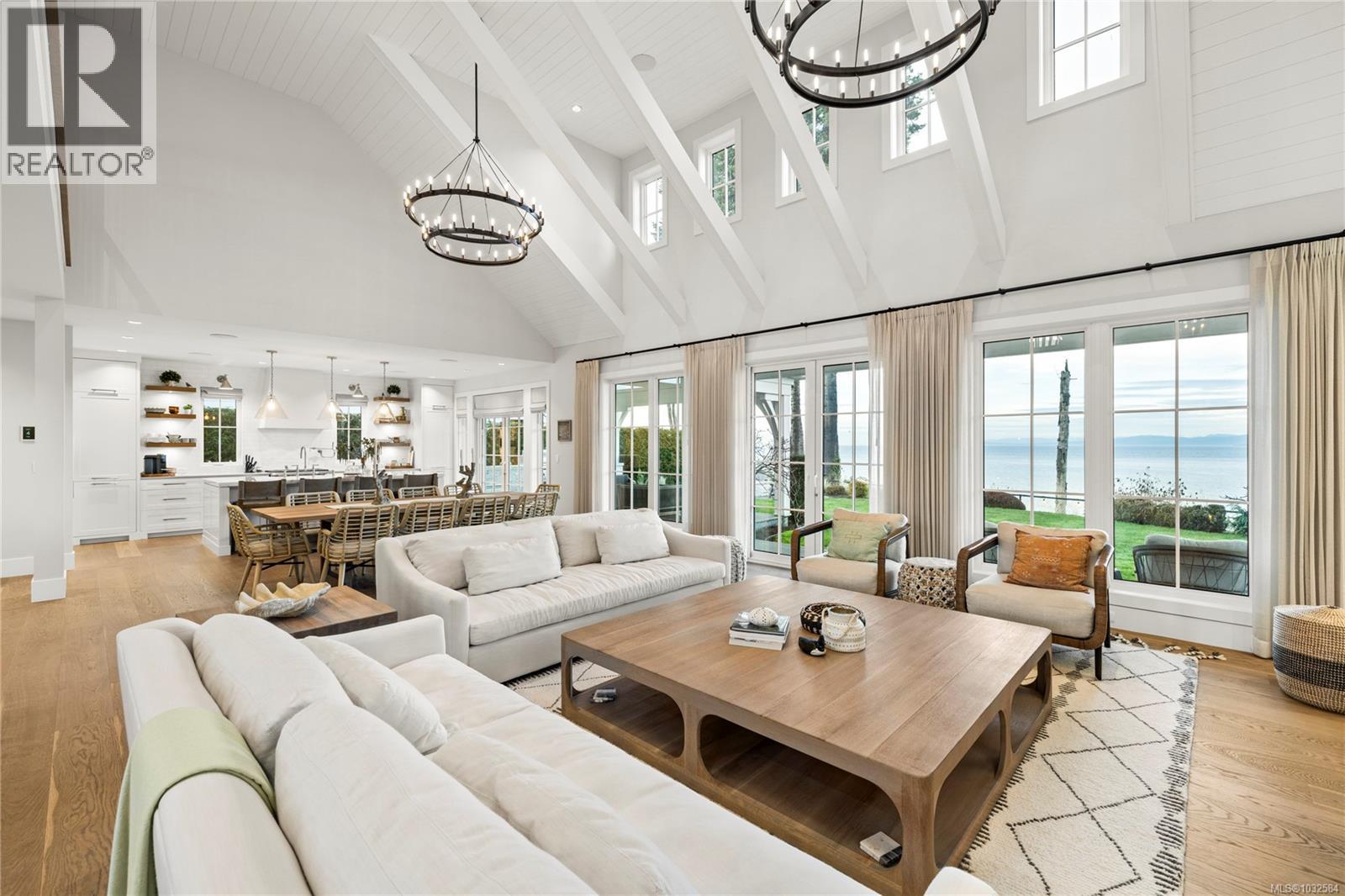 891 BLUFFS DR - Image 3