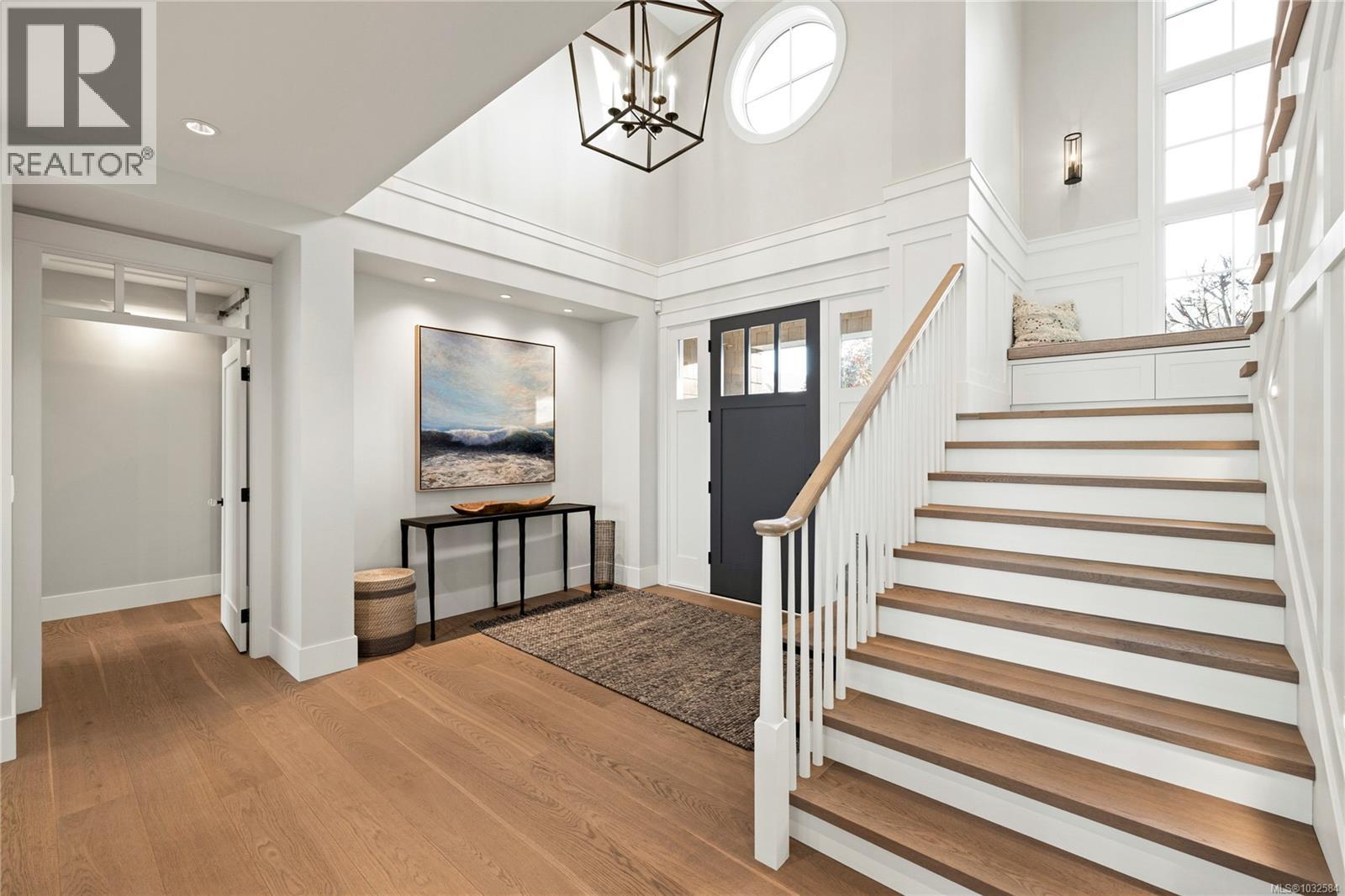 891 Bluffs Dr - 34