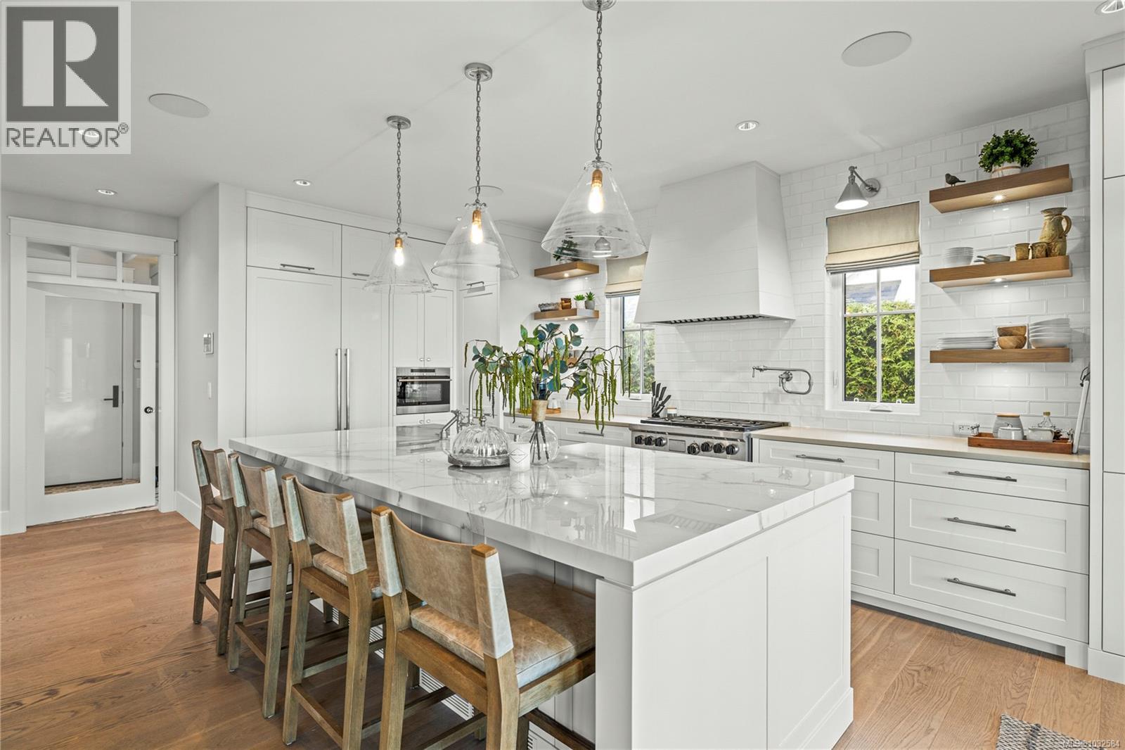 891 Bluffs Dr - 36