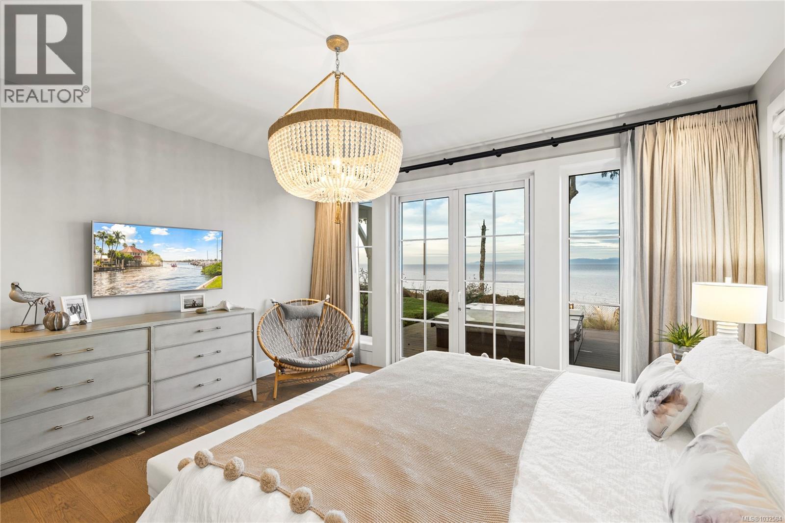 891 Bluffs Dr - 41