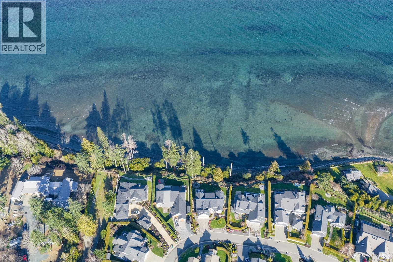 891 Bluffs Dr - 44