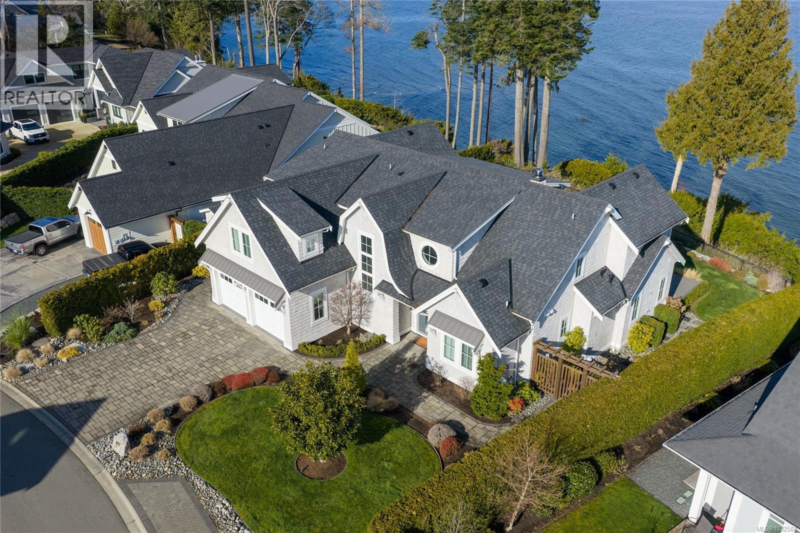 891 Bluffs Dr - 46