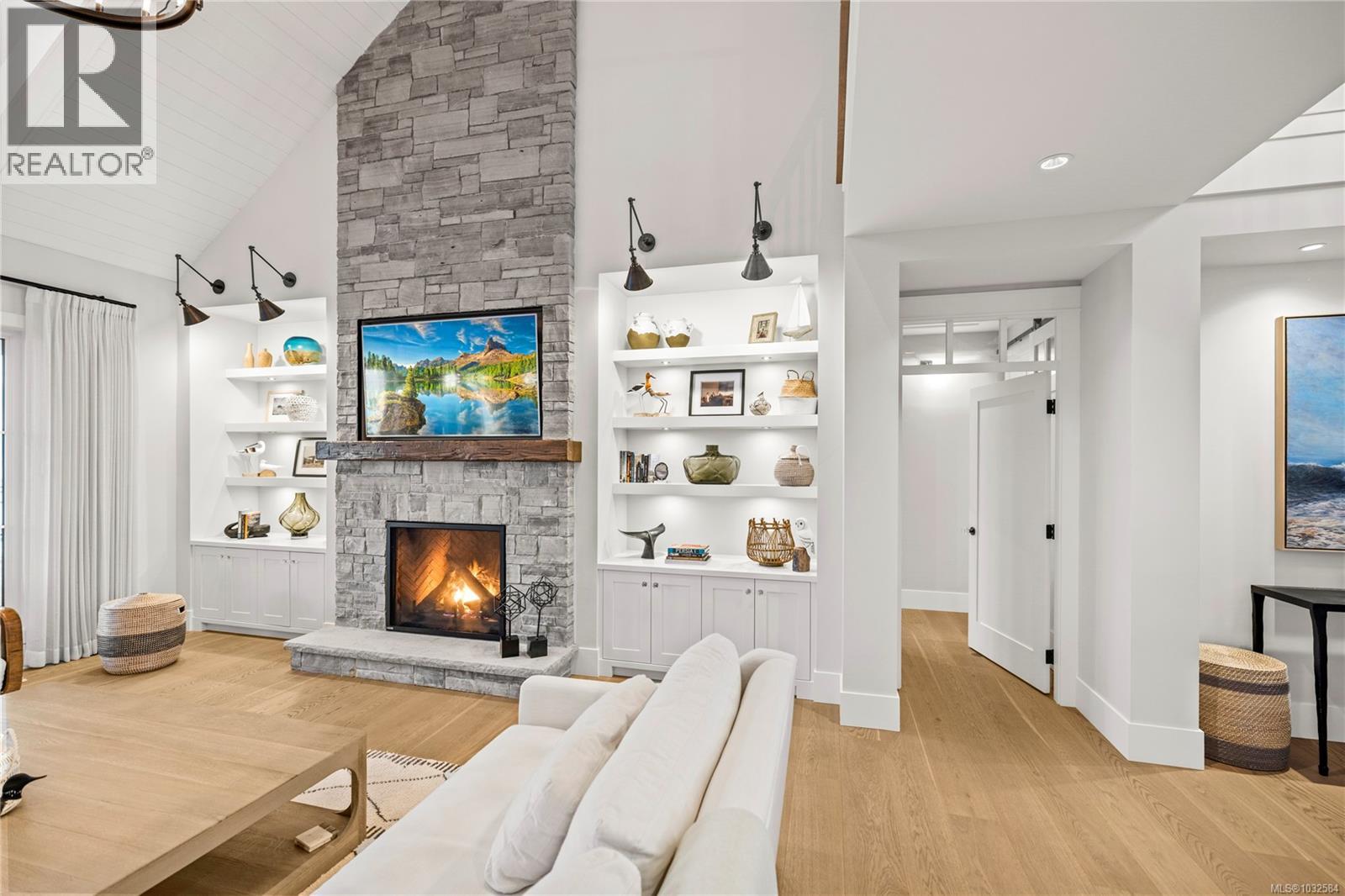 891 Bluffs Dr - 55