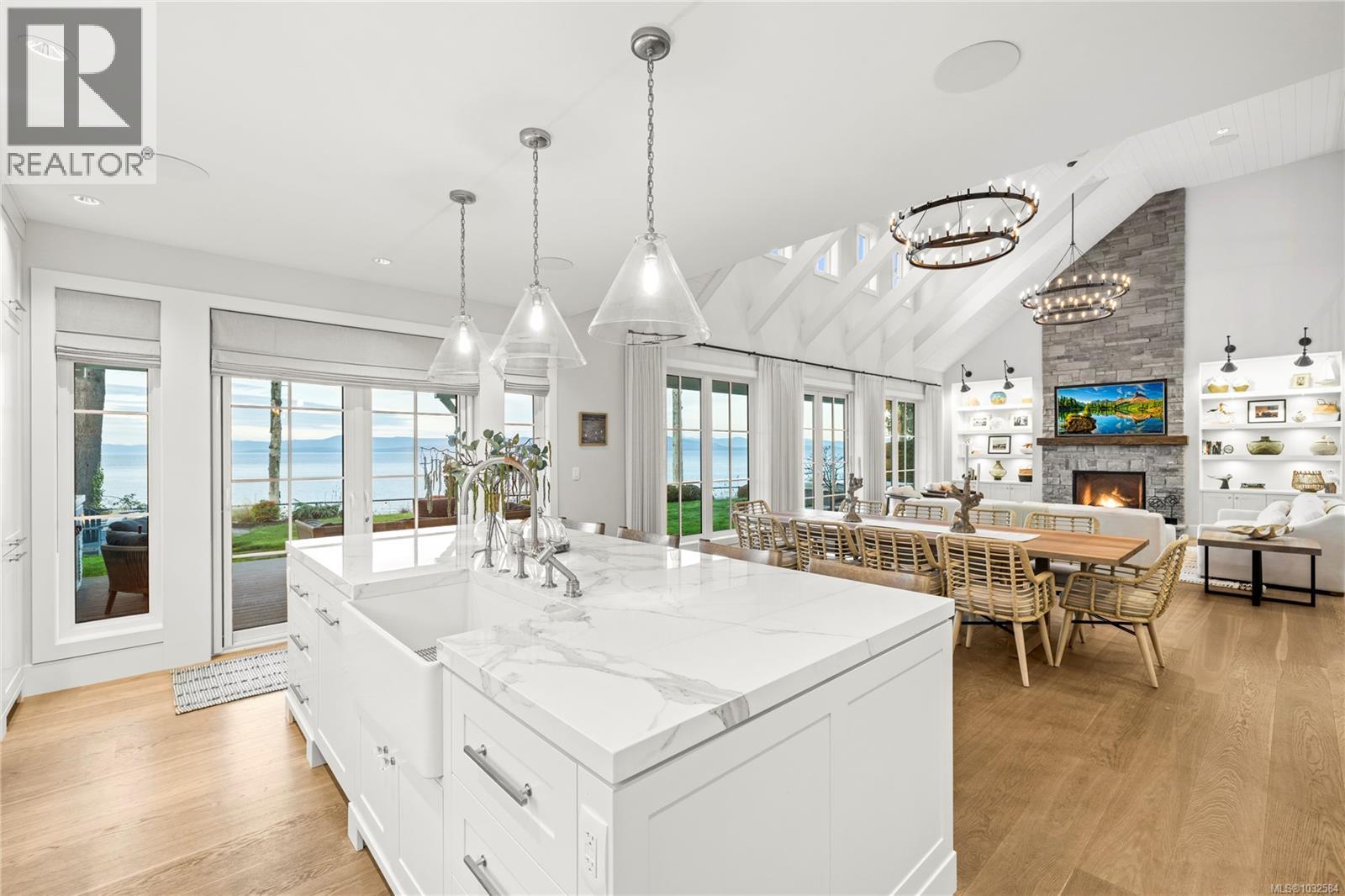 891 Bluffs Dr - 57