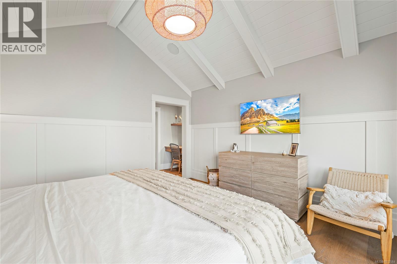 891 Bluffs Dr - 72
