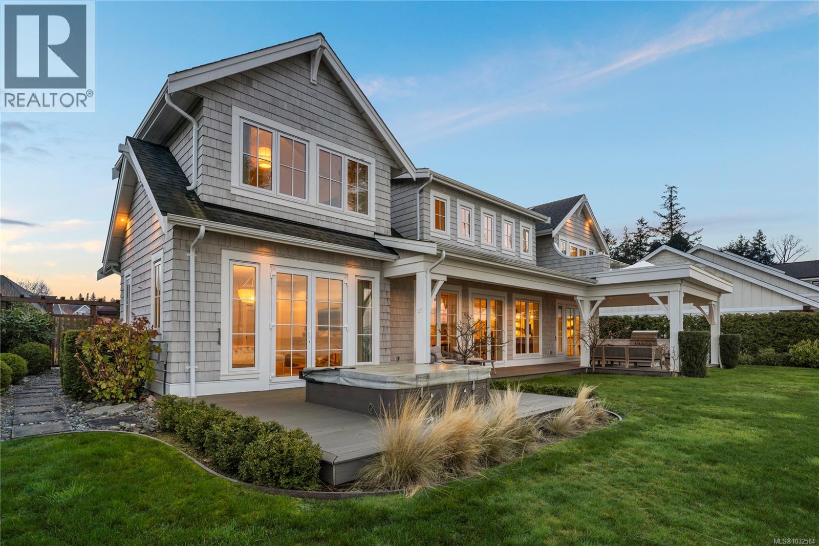 891 Bluffs Dr - 92