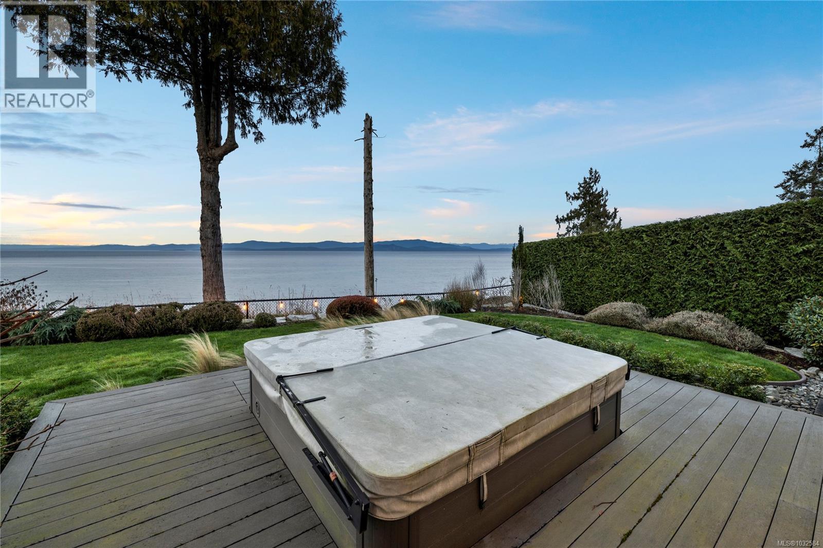 891 Bluffs Dr - 93