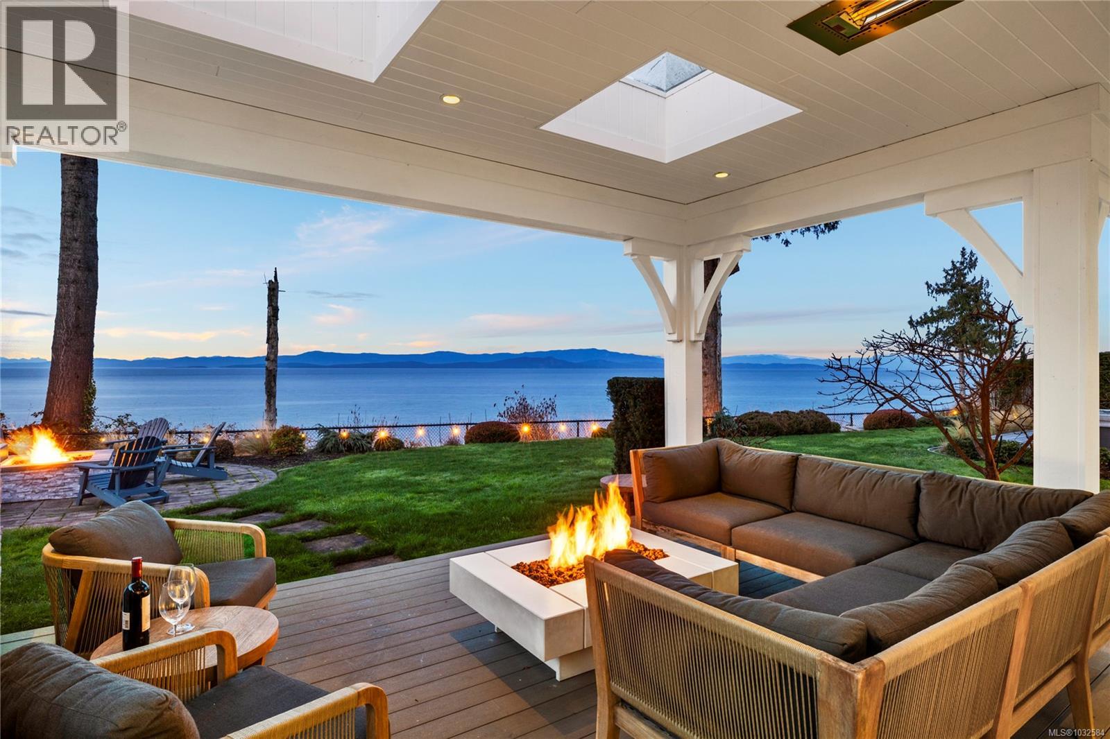 891 Bluffs Dr - 96