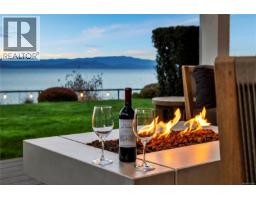 Bathroom - 891 Bluffs Dr, Qualicum Beach, BC V9K0A2 Photo 11
