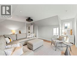 891 Bluffs Dr, Qualicum Beach, BC V9K0A2 Photo 28