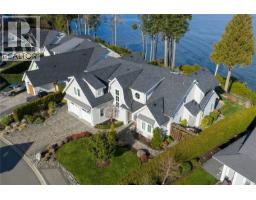 891 Bluffs Dr, Qualicum Beach, BC V9K0A2 Photo 46