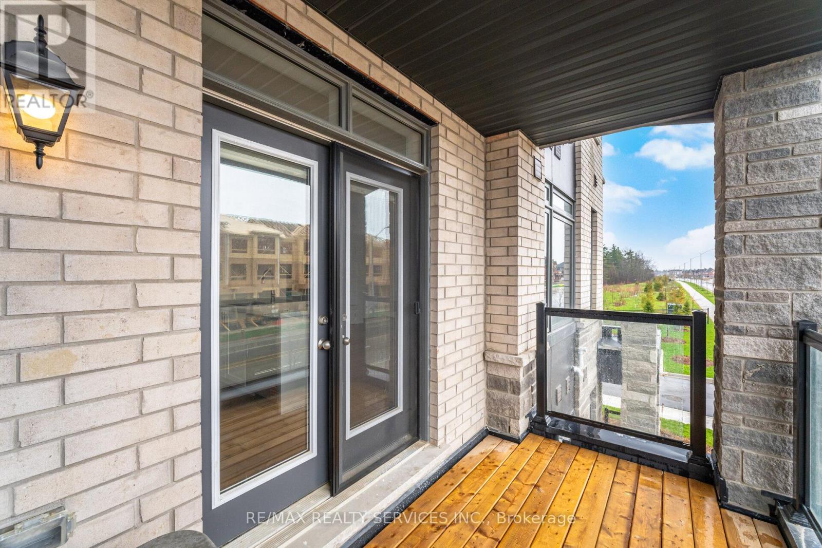 581 TIM MANLEY AVENUE S - 22