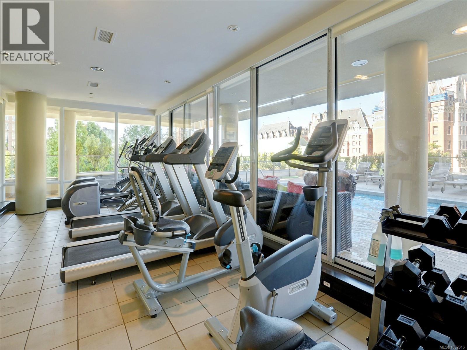 #406 708 Burdett Ave - 22