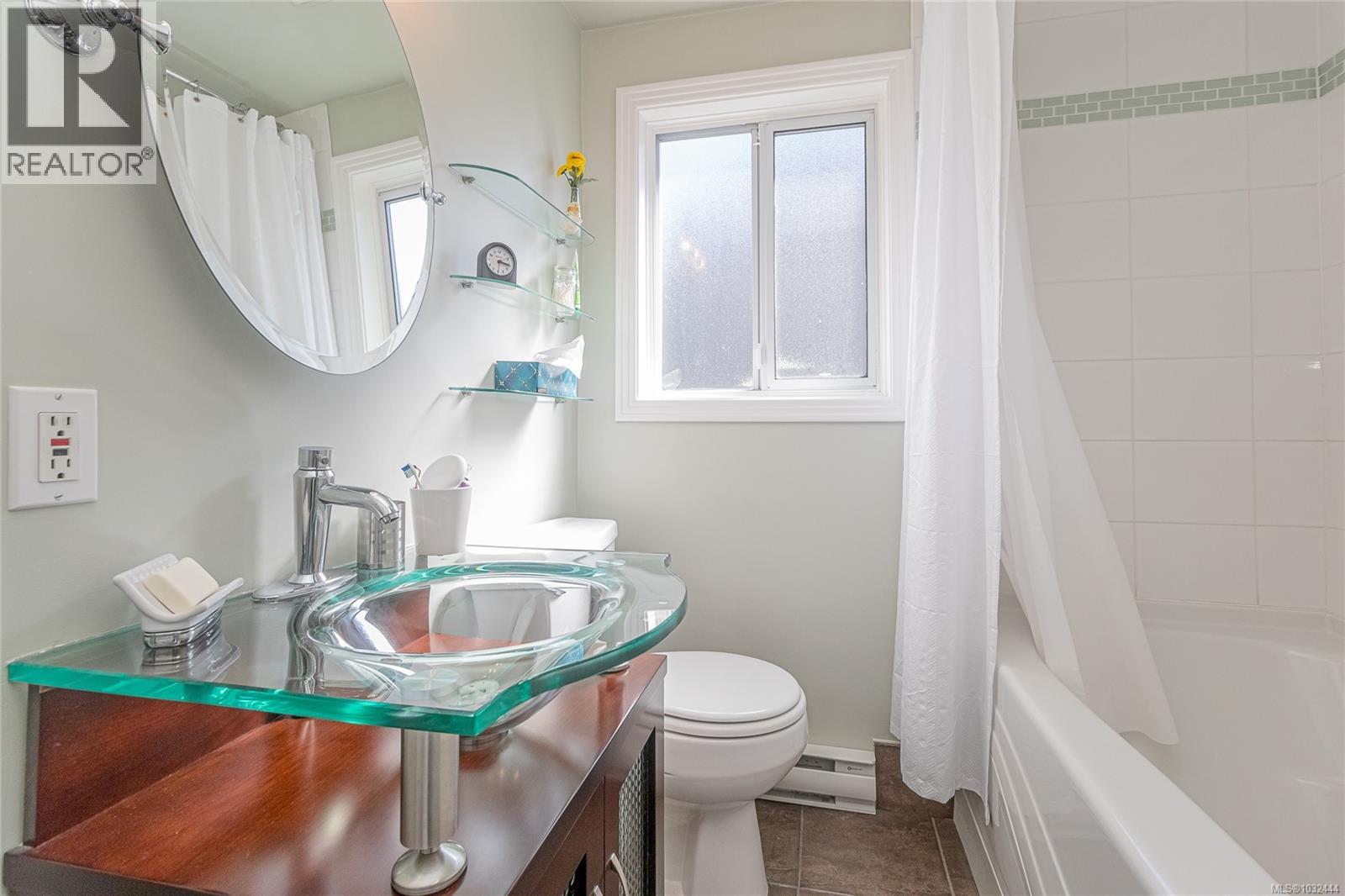  2551 Florence Street, Oak Bay