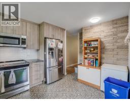 1500 3b Hwy, Fruitvale, BC V0G1L1 Photo 23