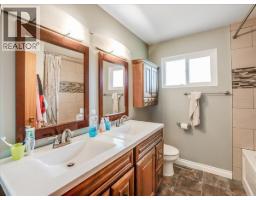 1500 3b Hwy, Fruitvale, BC V0G1L1 Photo 28