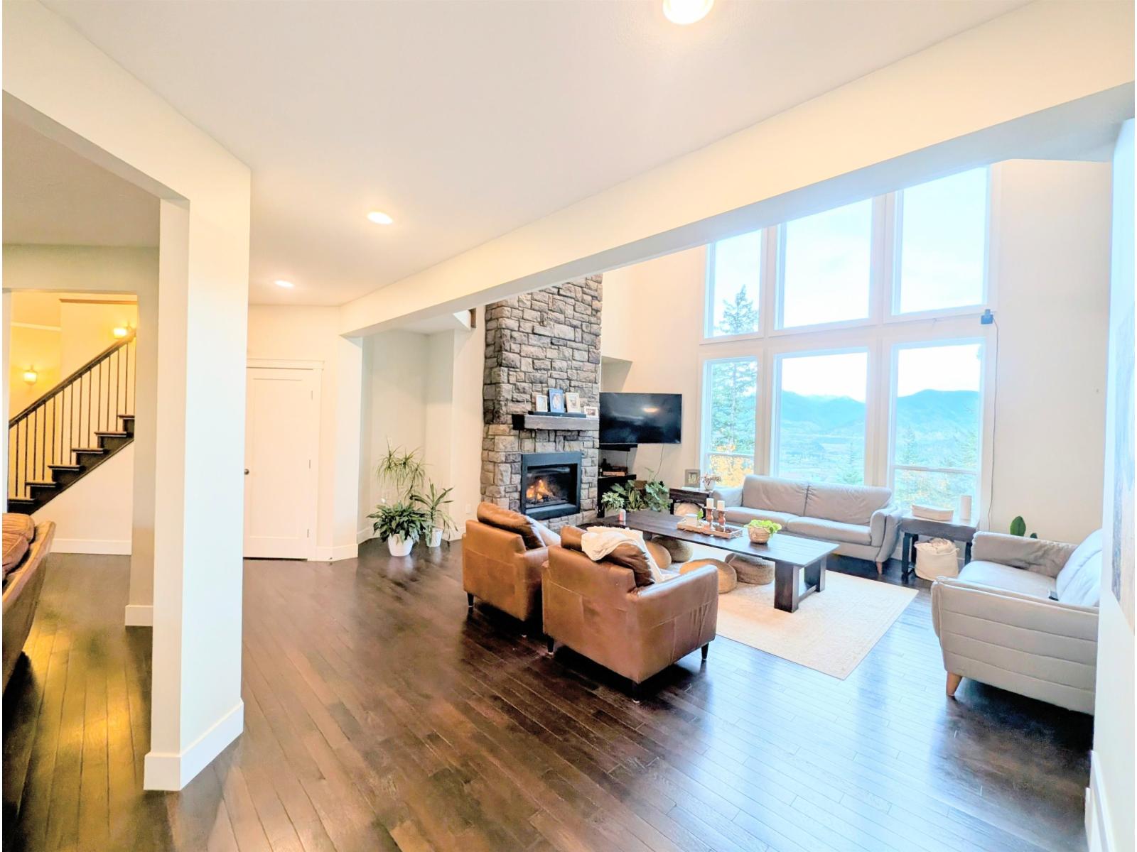 43350 HILLKEEP PLACE, Chilliwack Mountain, Chilliwack