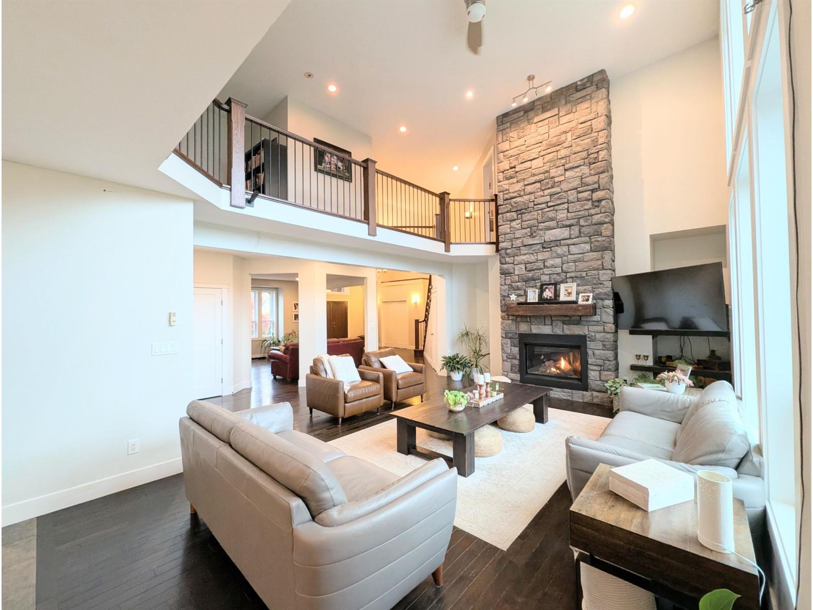 43350 HILLKEEP PLACE, Chilliwack Mountain, Chilliwack